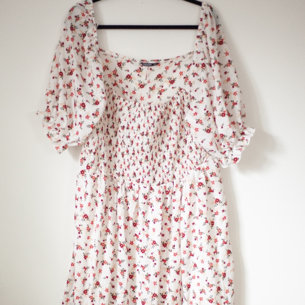 Shein 4xl off white dress with red floral, off the shoulder